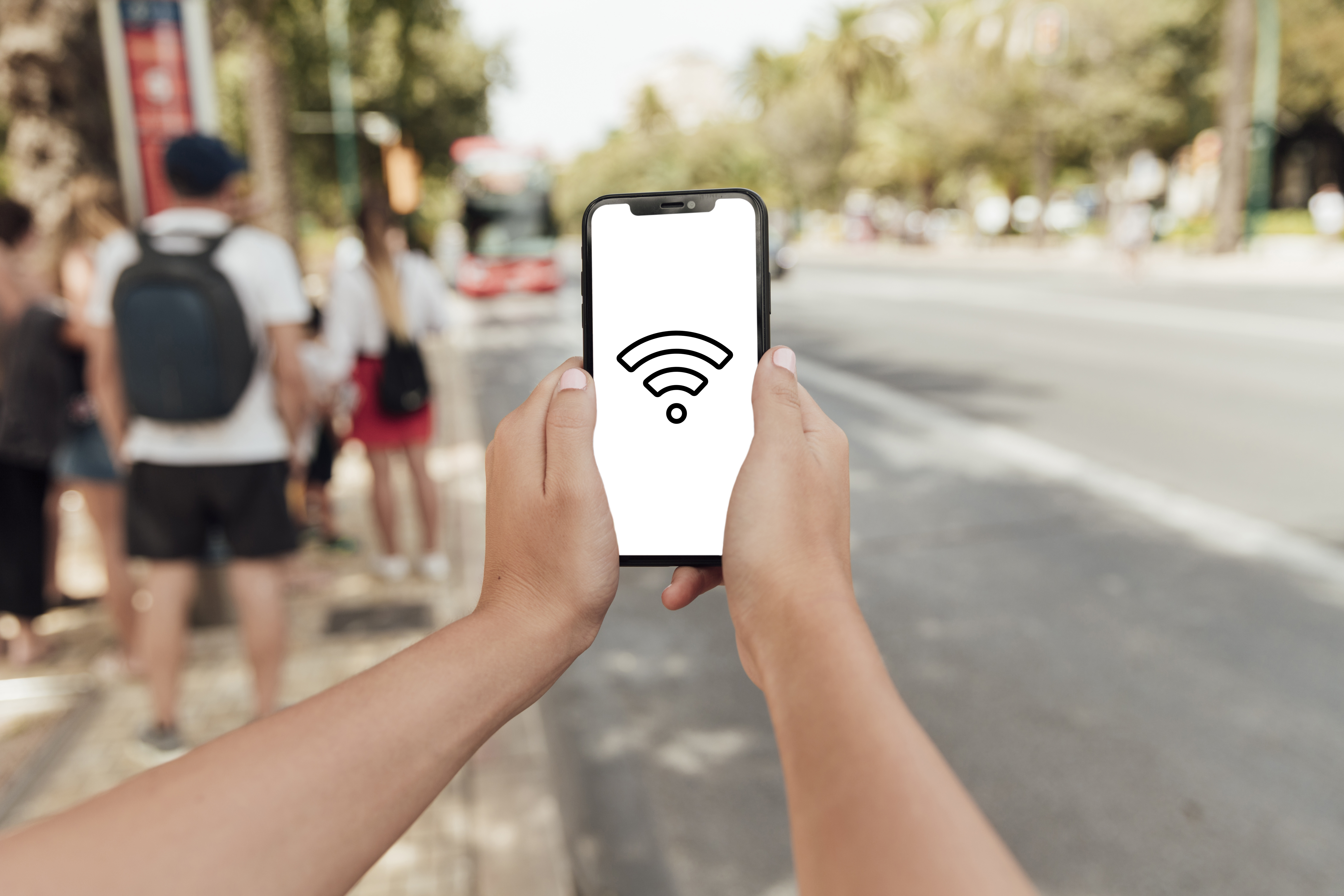 Зачем отключать Wi-Fi на смартфоне на улице — защита от злоумышленников -  Телеграф