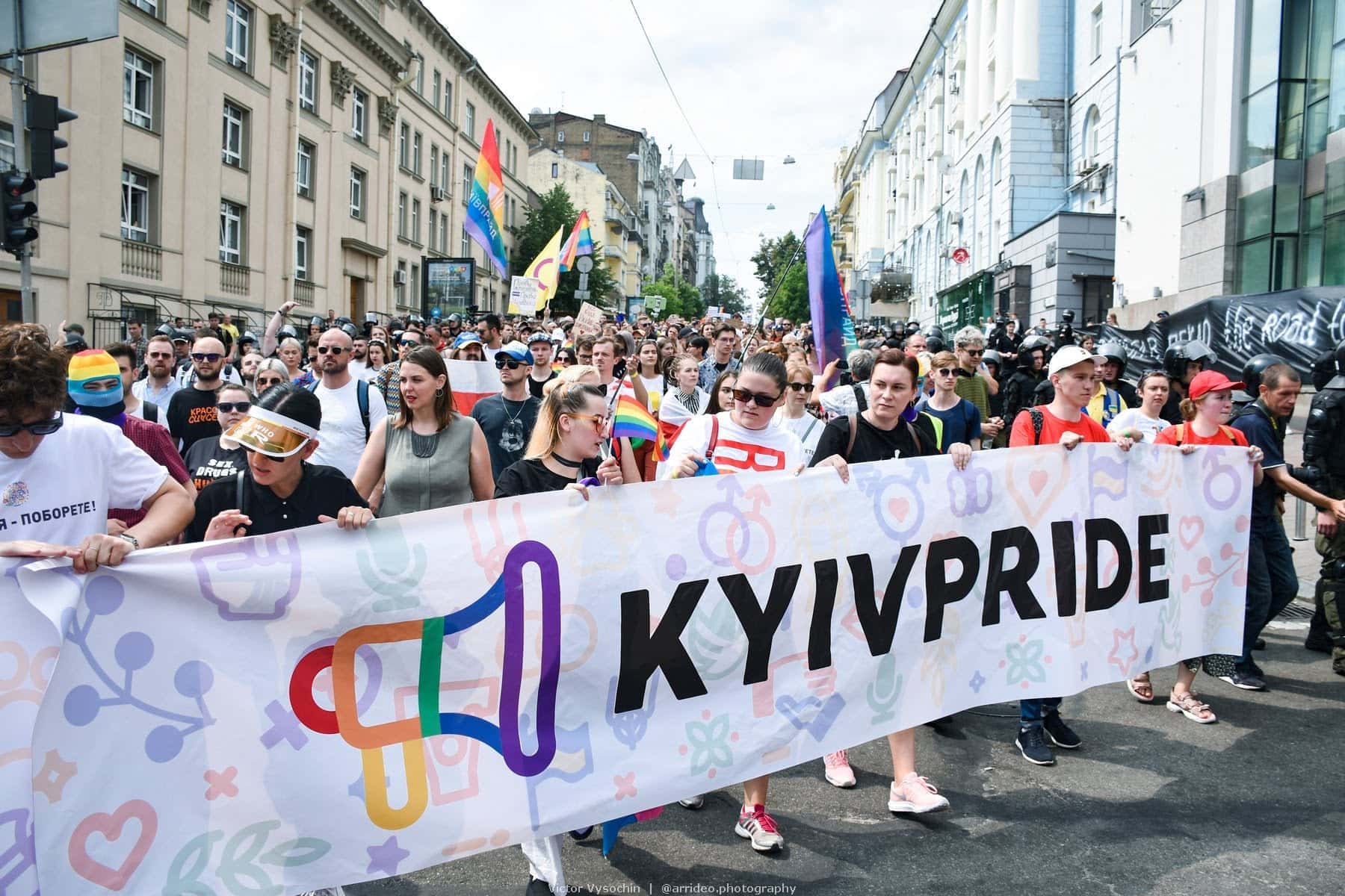 Мобилизация в Украине – на Kyiv Pride пришли работники ТЦК, что известно -  Телеграф