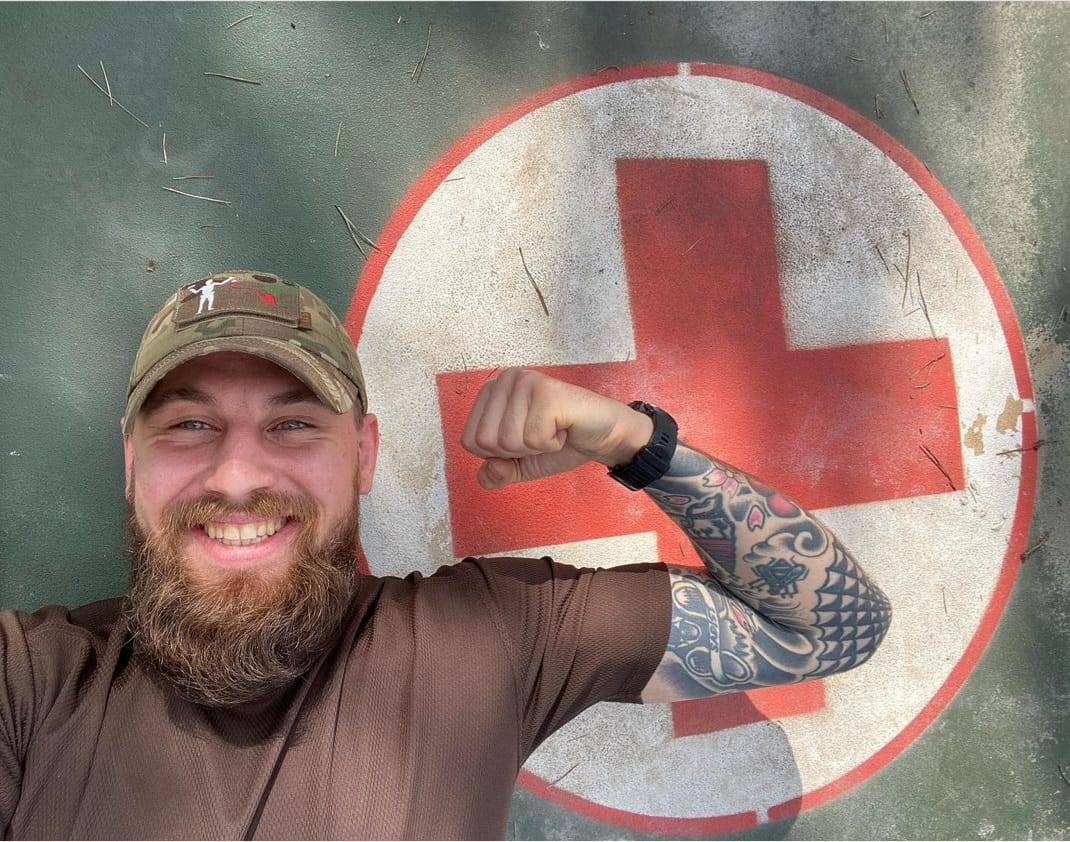 Нещодавно одружився та повернувся на фронт, незважаючи на поранення: на ...