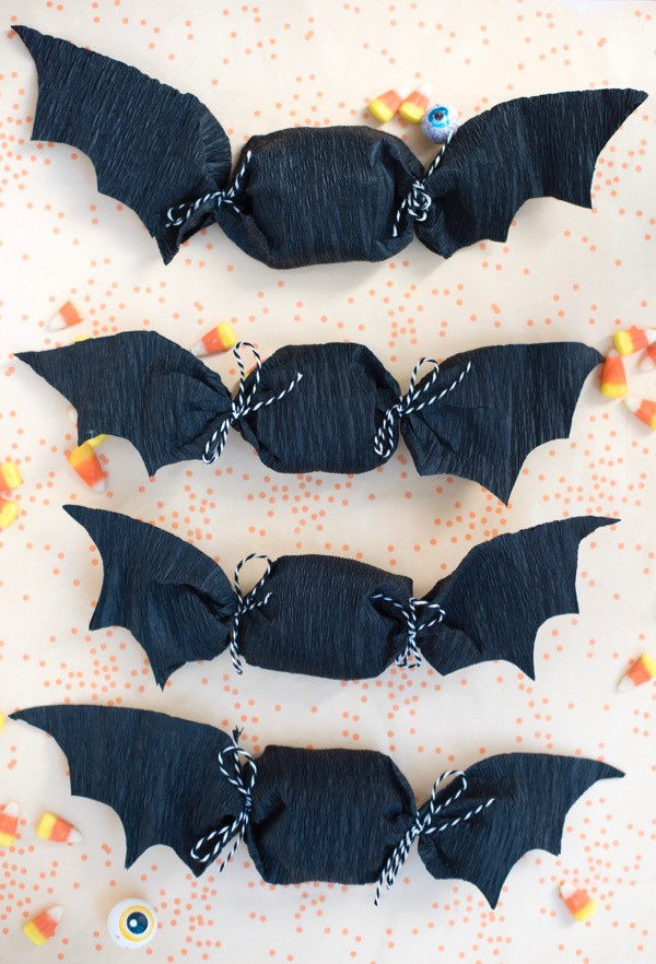 Batman возвращается: как сделать костюм летучей мыши на Хэллоуин