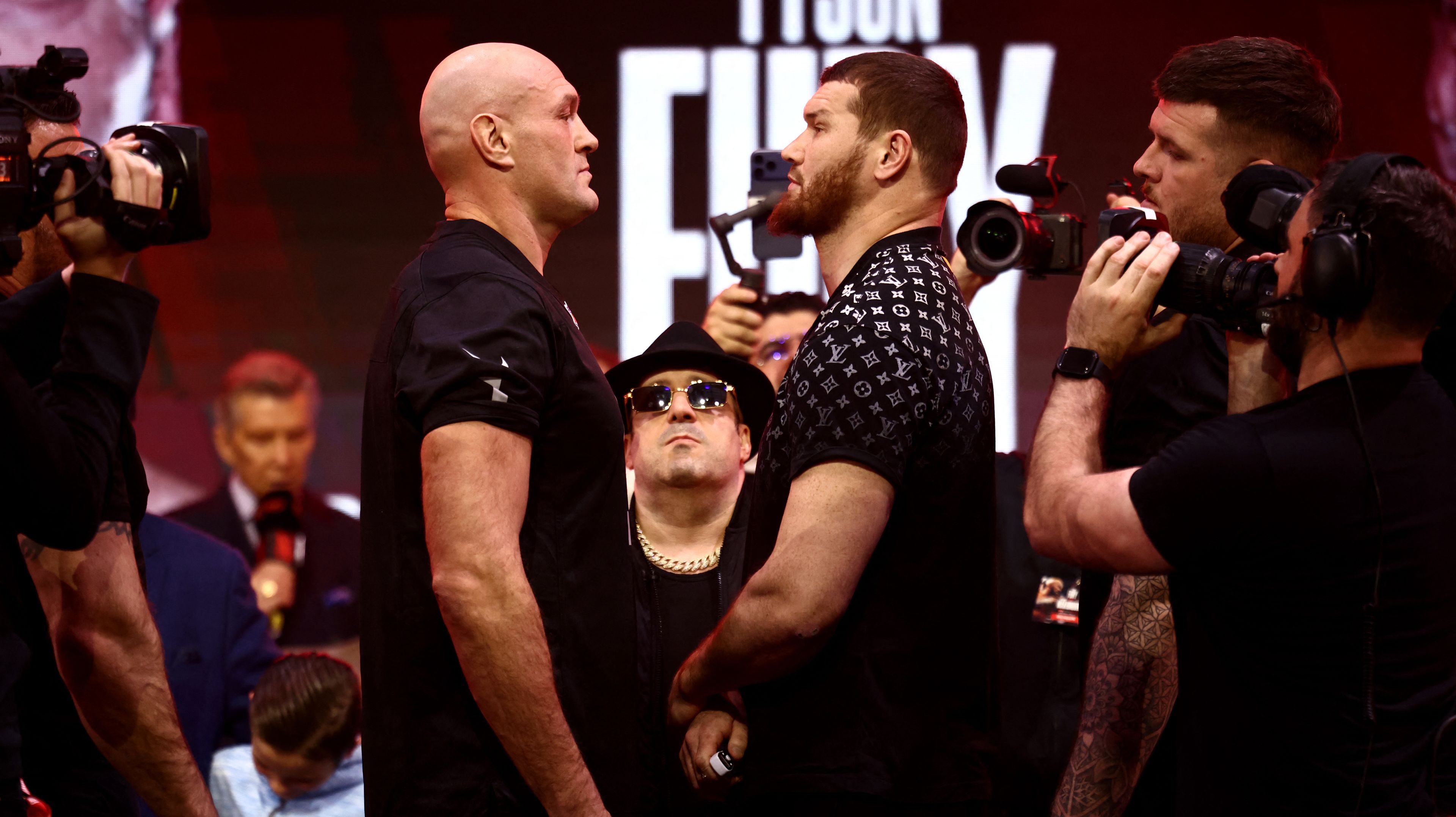 Ф’юрі — Махмудов: онлайн-трансляція боїв андеркарда (відео)