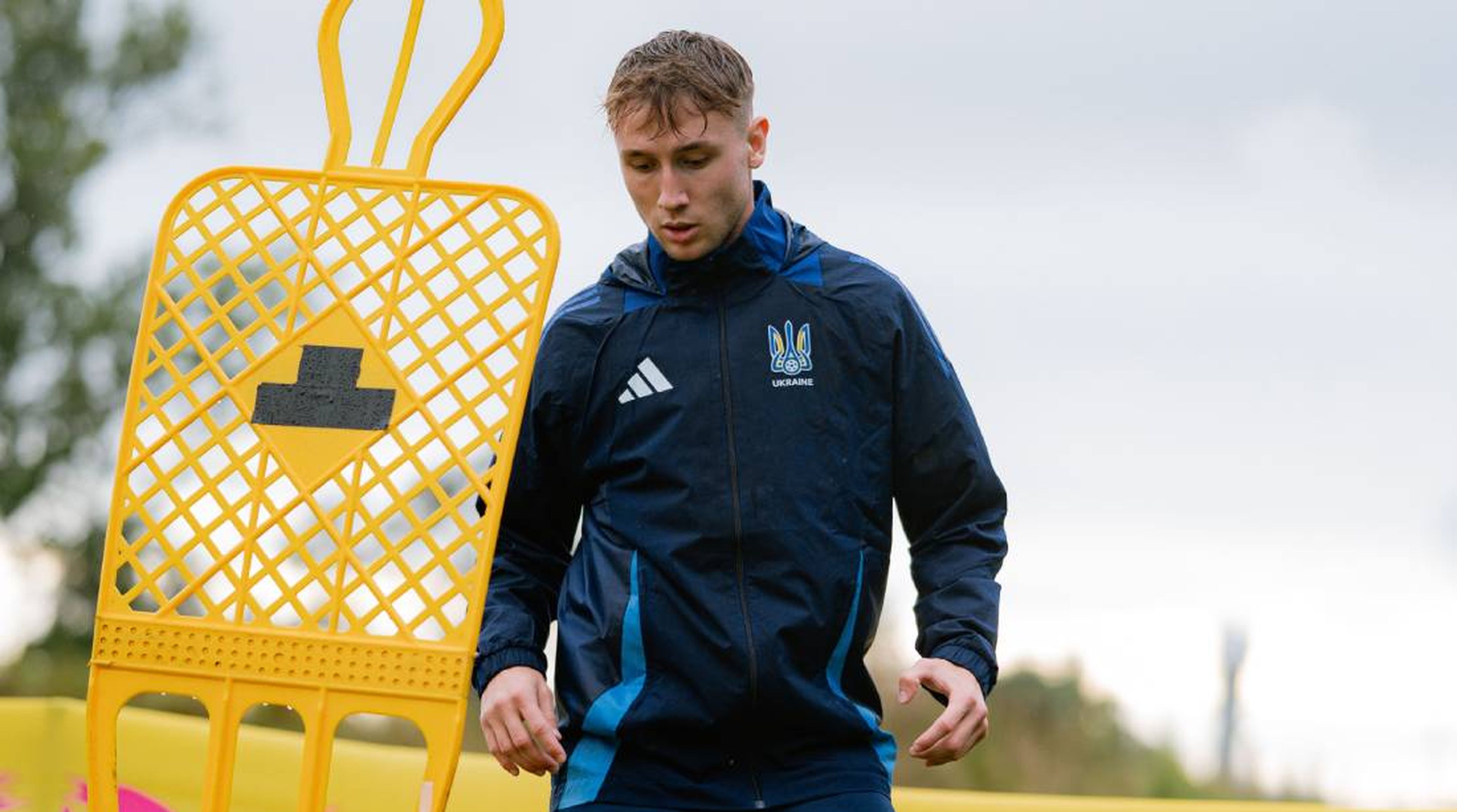 Безкоштовно матч Україна — Швеція покажуть на ТБ: на якому каналі та як налаштувати