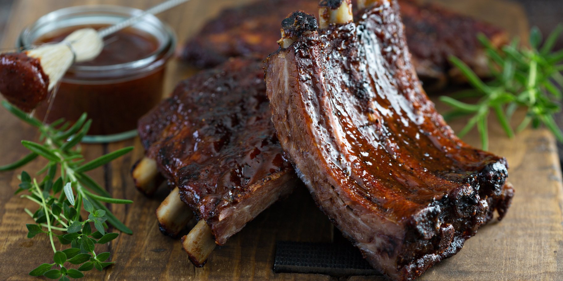 Реберця зі знижкою: ідеальний момент для BBQ-вечері (відео)