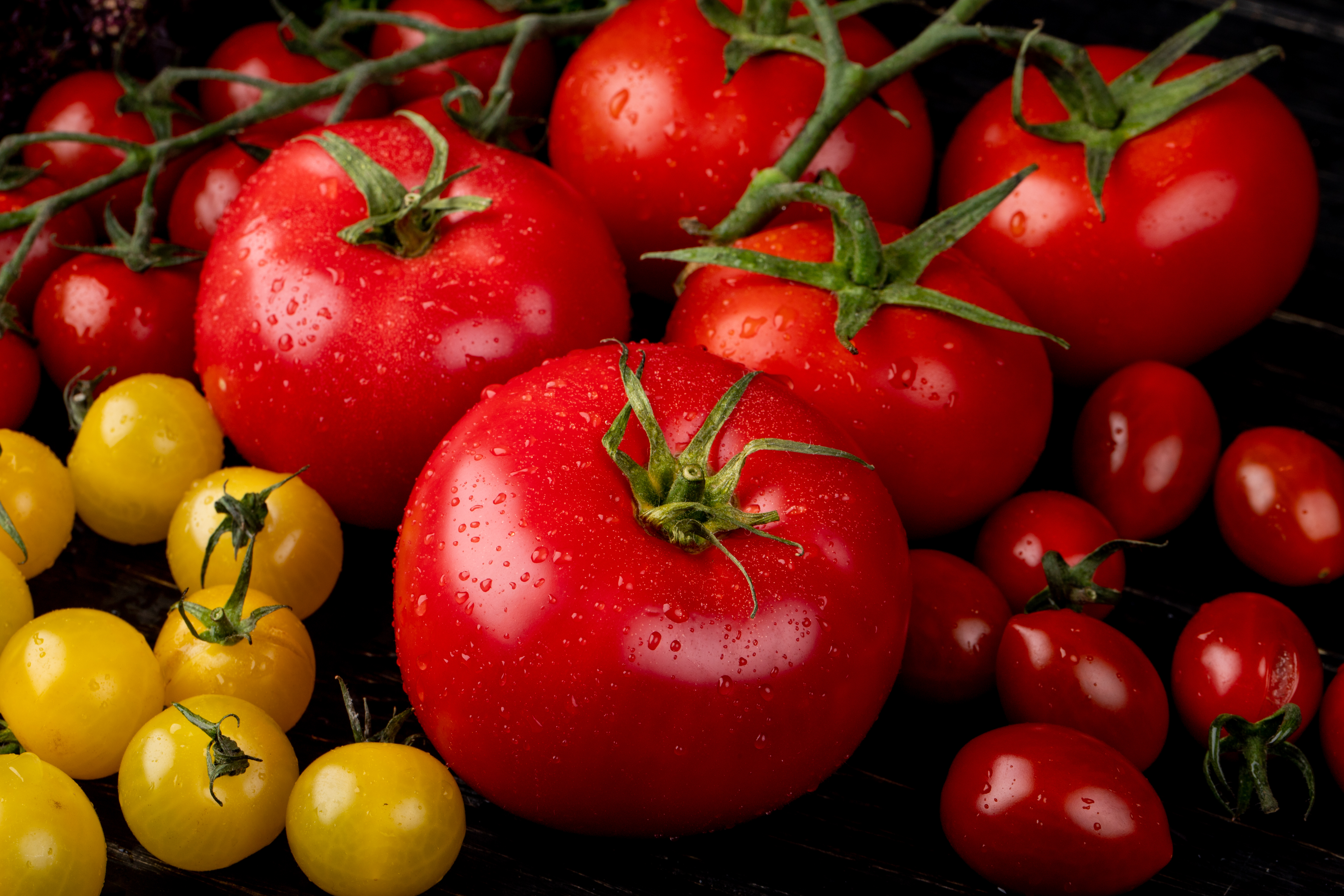 Готовим семена томатов. Сочный помидор.
