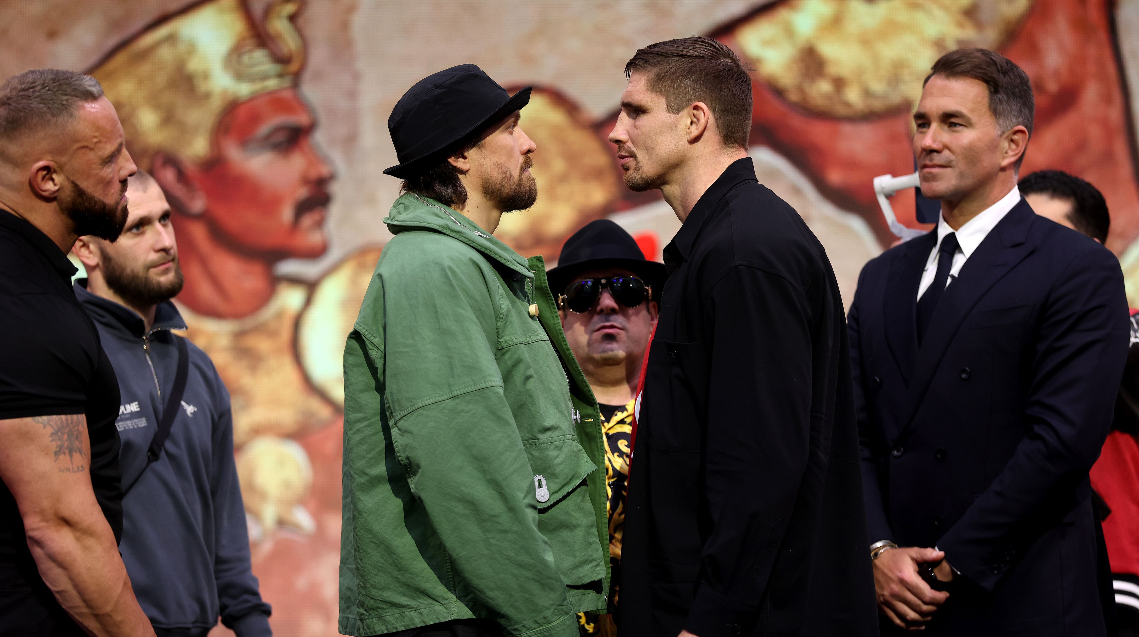 Усик — Верховен: коли відбудеться бій року та де дивитися шоу боксу