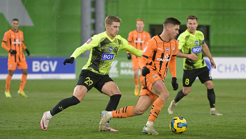 we.ua - Пoлiccя — Шaxтap: дe i кoли дивитиcь бeзплaтнo пiвфiнaл Kубкa Укpaїни
