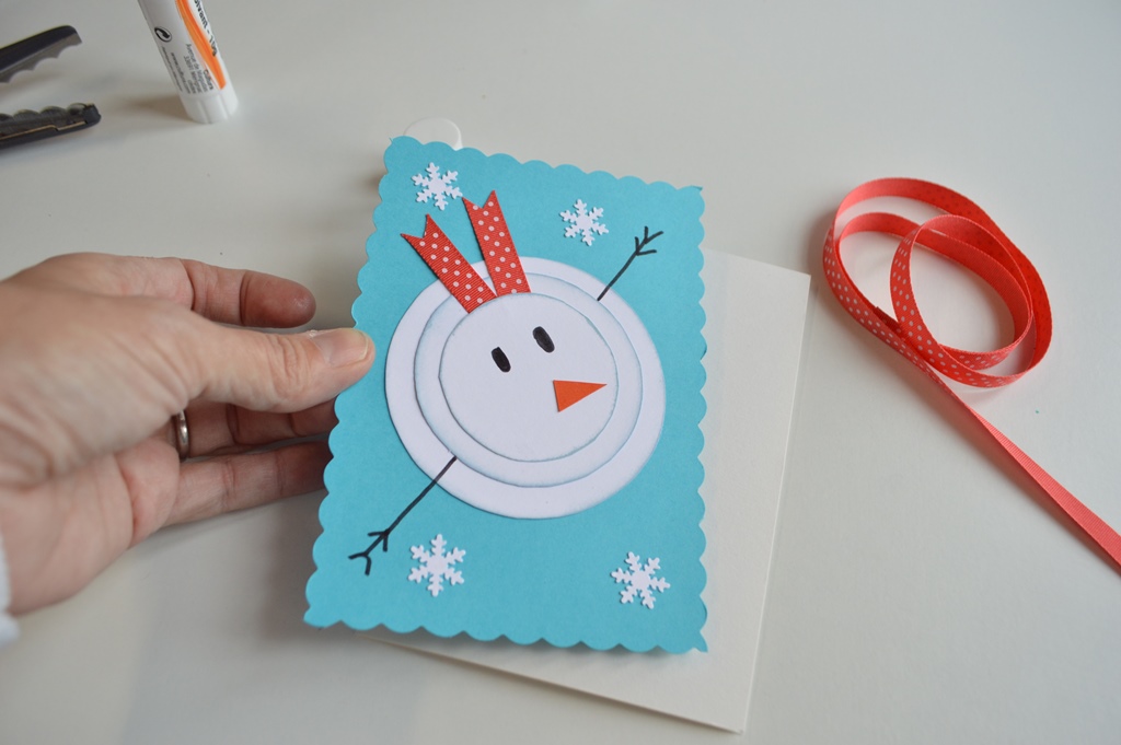 Новогодняя открытка со снеговиком своими руками: пошаговая инструкция