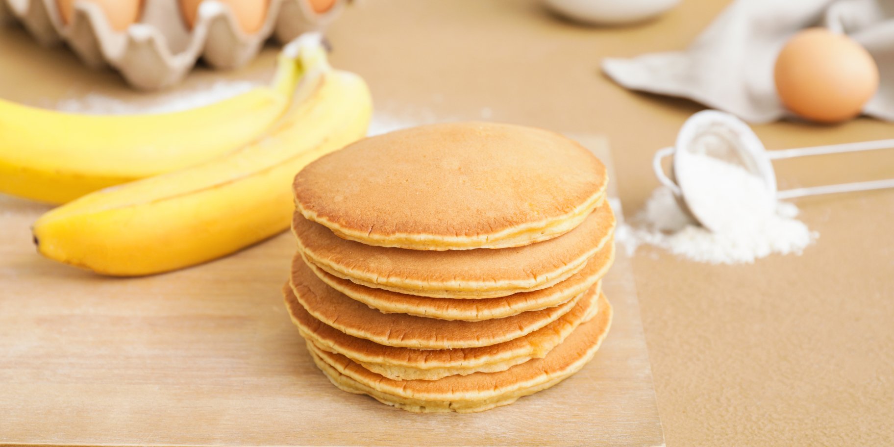 Ранок стане найсмачнішим: ці пухкі панкейки зникають миттєво (відео)