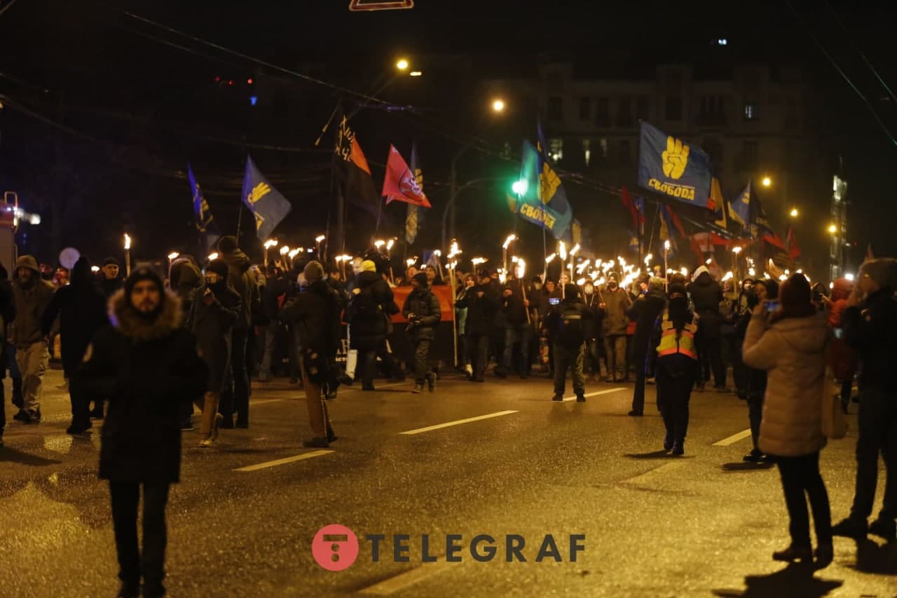 Фото шествия бандеровцев в киеве