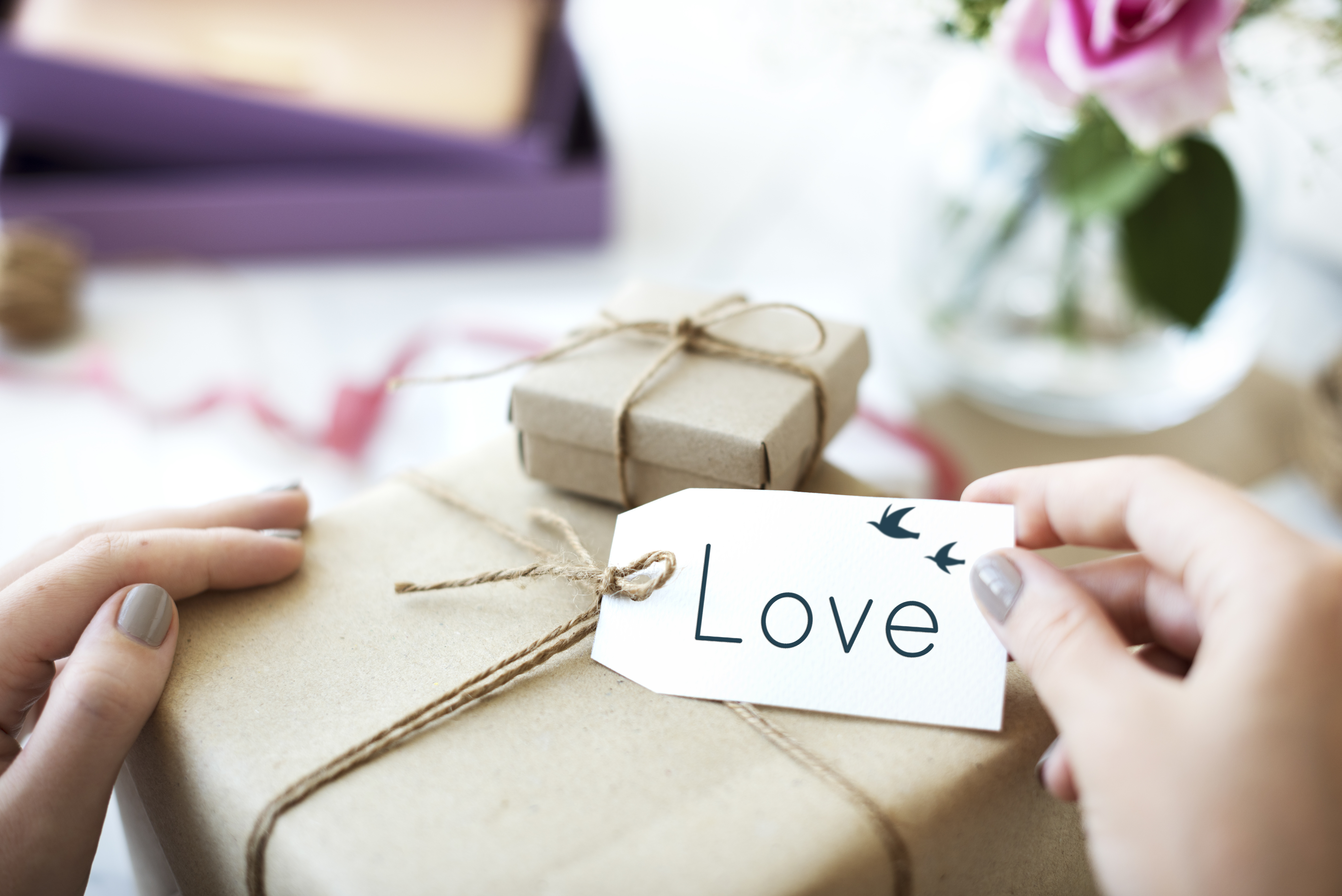 Что дарить любимой девушке на День Святого Валентина (14 февраля)?