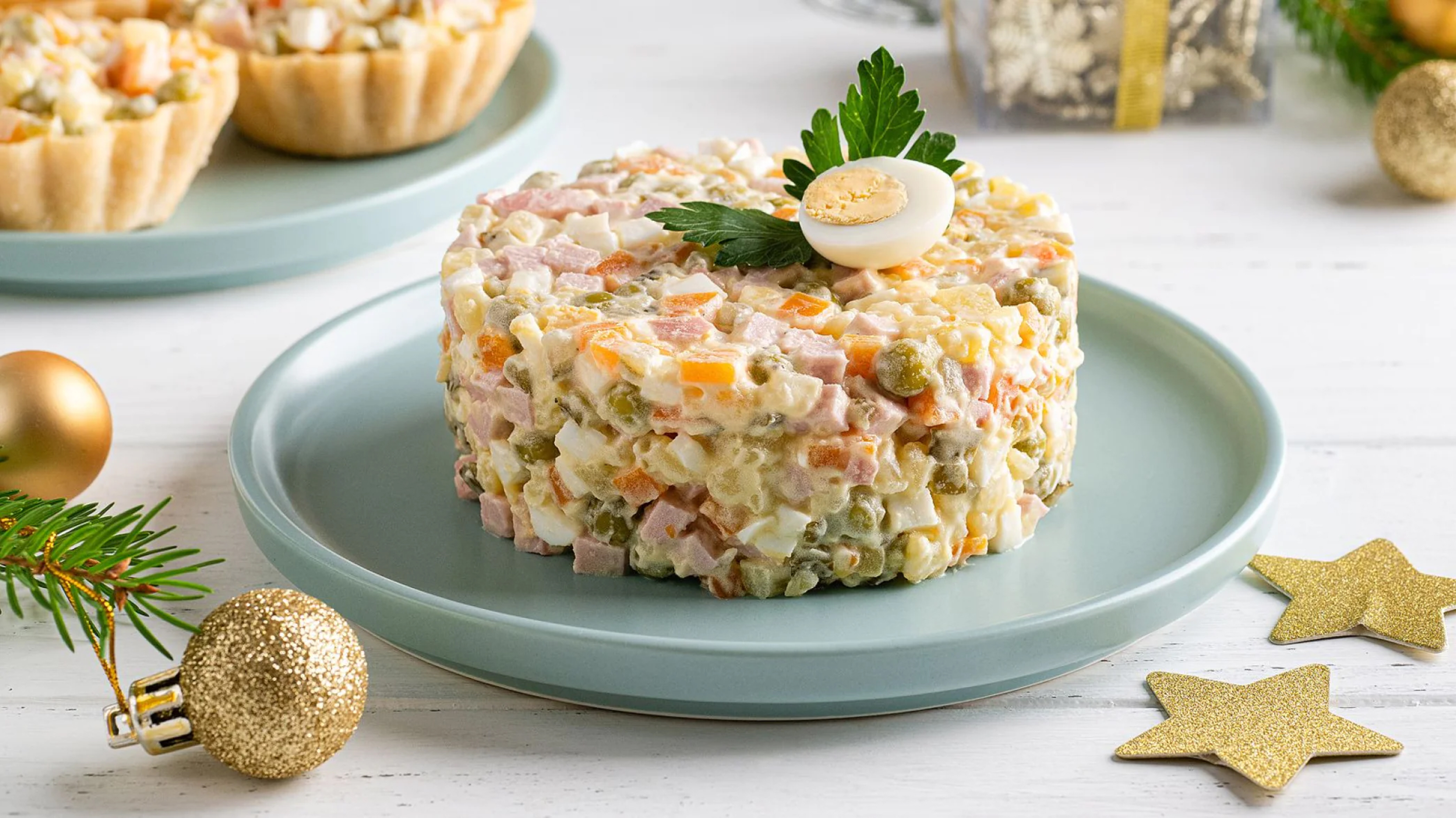 Забудьте про класичне олів'є: готуємо вишукану версію улюбленого салату (відео)