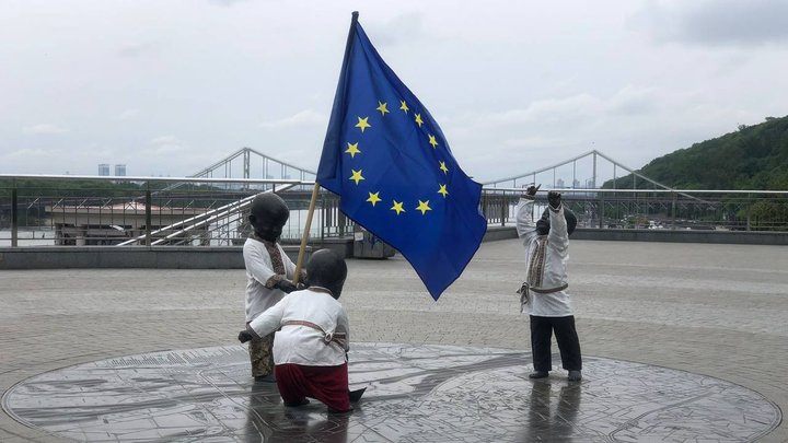 Від 25 крилатих ракет за день до приїзду великих гостей: як пройшли чотири останні 9 травня в Києві