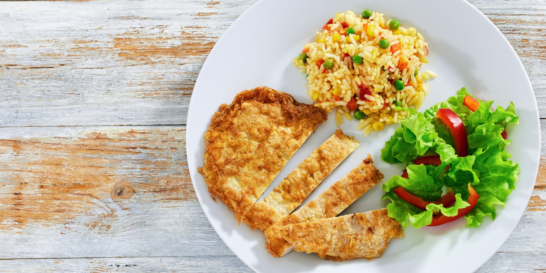 Курка, яка зникає зі столу за хвилини: відбивні з грибами та сиром (відео)