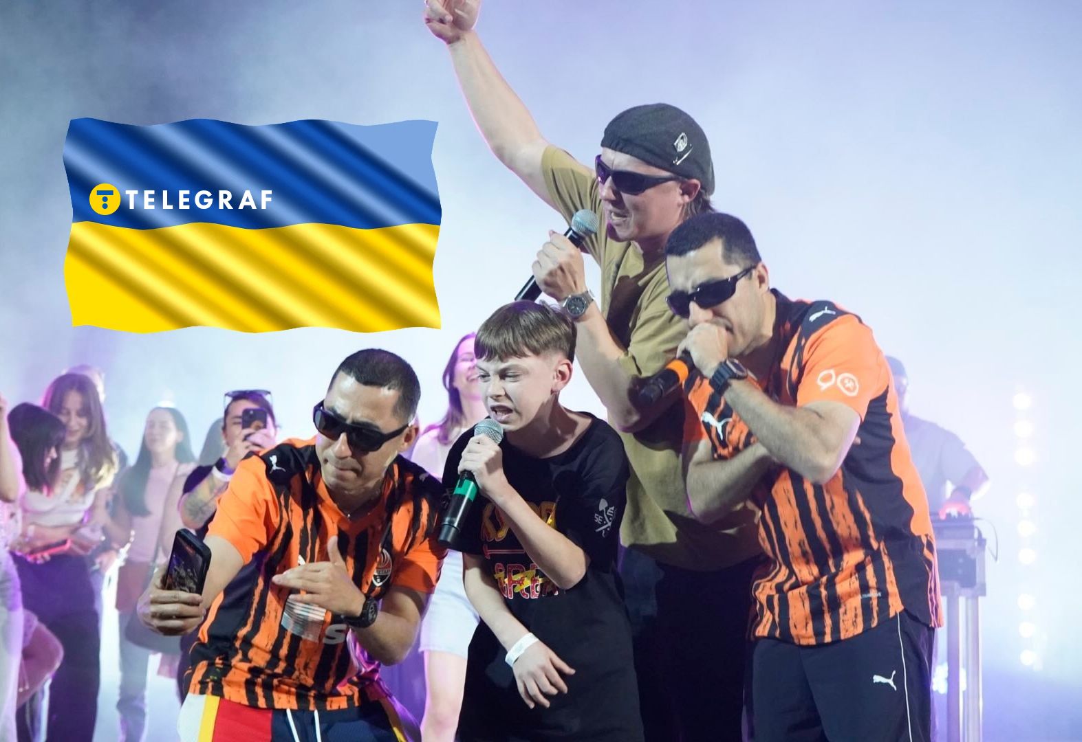 Ніж за 17 тисяч і прапор за 21. Як українці допомагають армії на концертах Курган & Agregat (фото, відео)