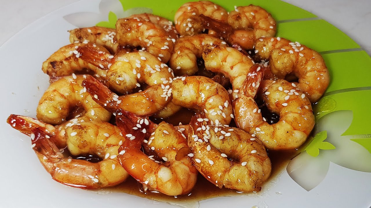 Креветки саме на акції: як їх приготувати у медовому соусі (відео)