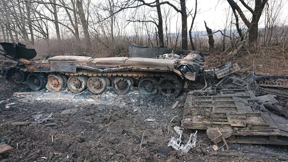 План наш был дерзок уехать в одном и том же поезде на кавказское