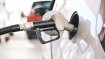 Государство снова хочет регулировать цены на топливо