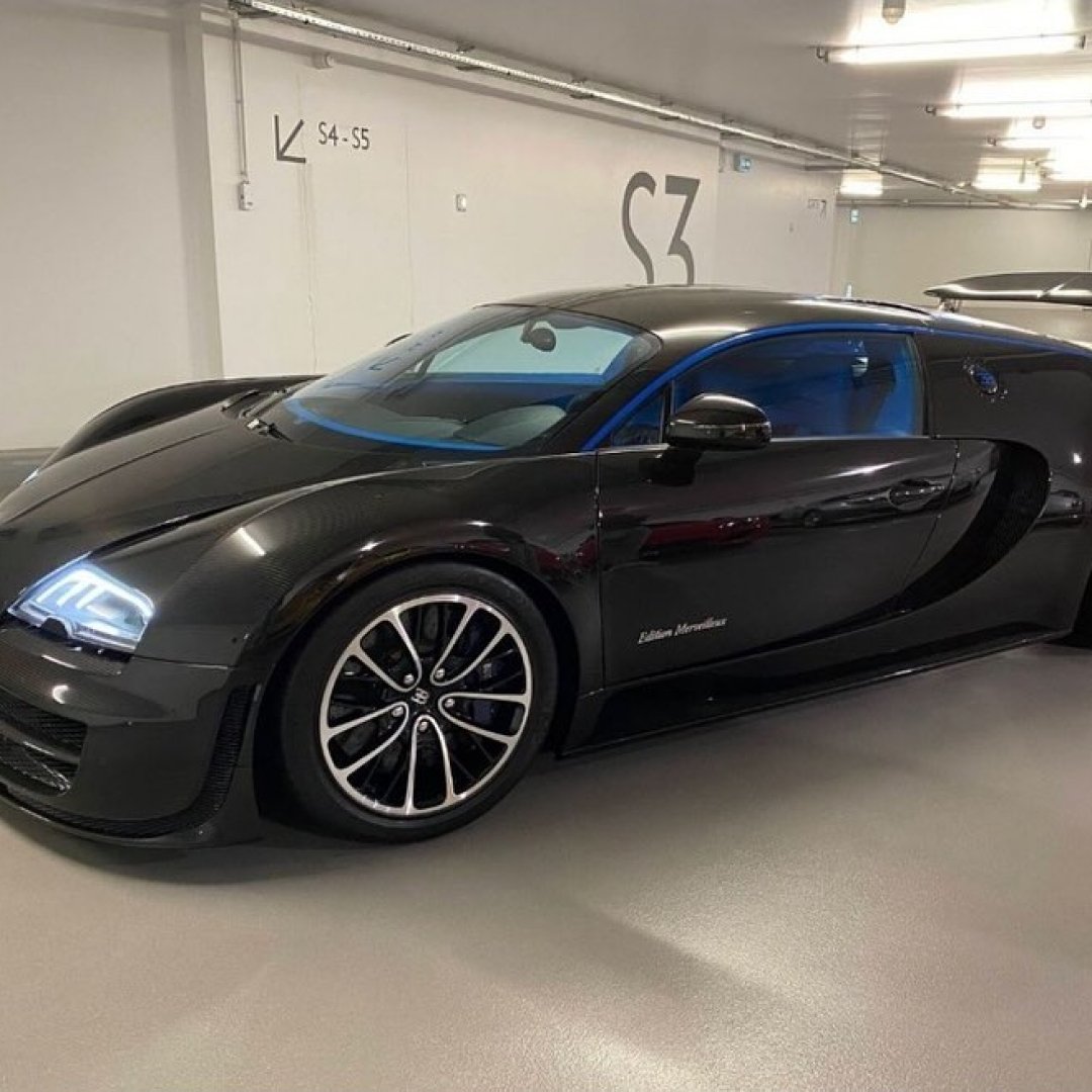 Черный и белый списки клиентов Bugatti