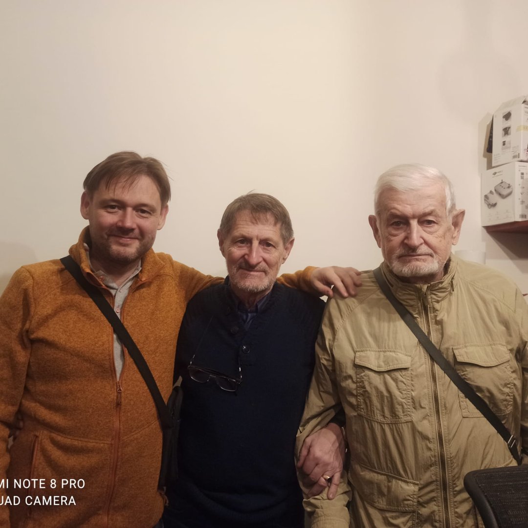 Менің күйеуім порно видеоға түсіп жатыр.