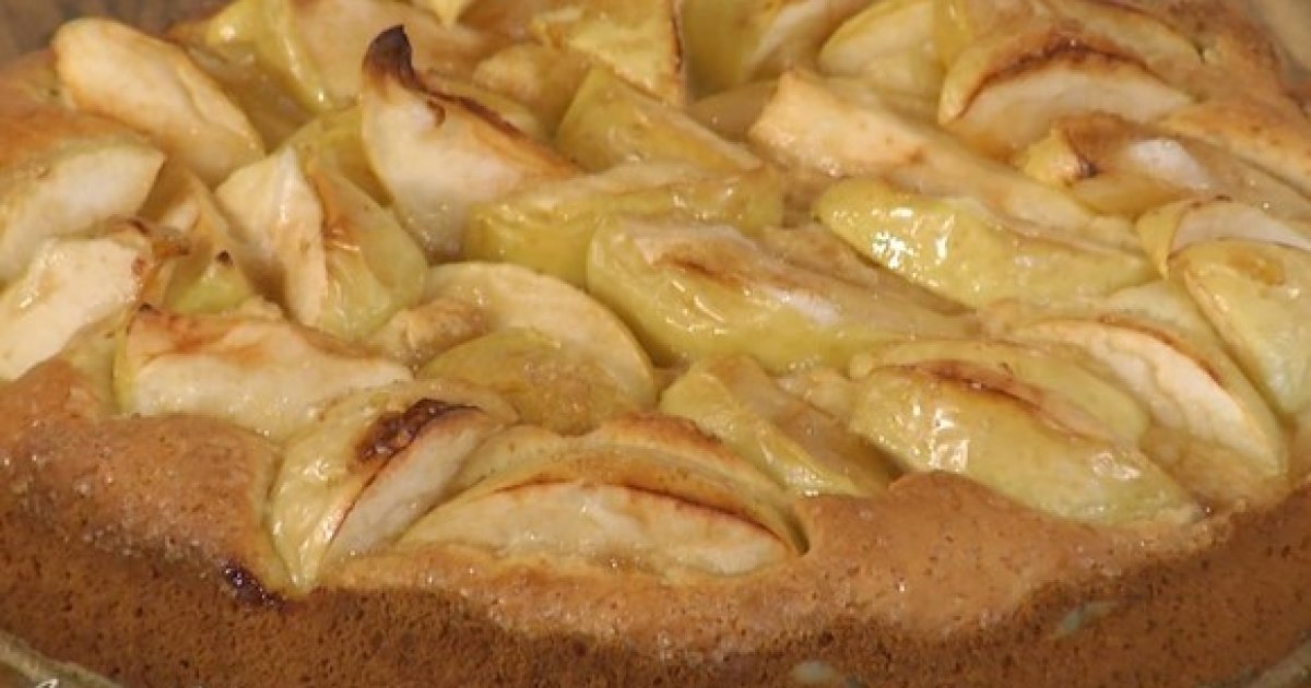 Яблочный пирог на сметане
