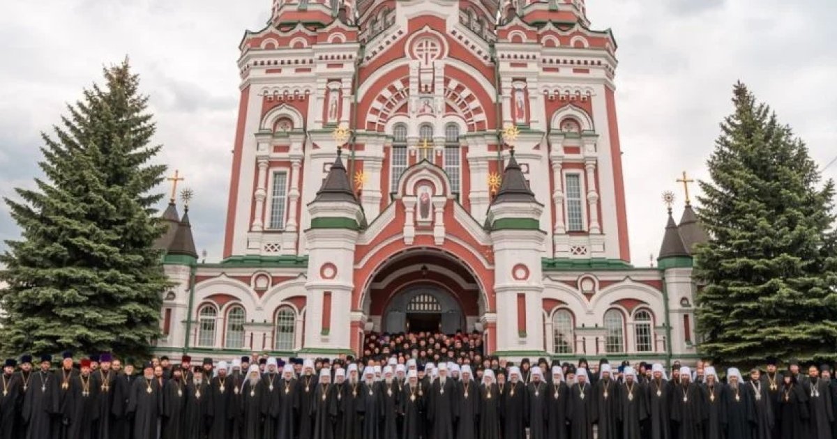 Церковь отделена от. Храм УПЦ. Российская православная Церковь Украины. Собор УПЦ 27 мая 2022. Военный собор в Москве.