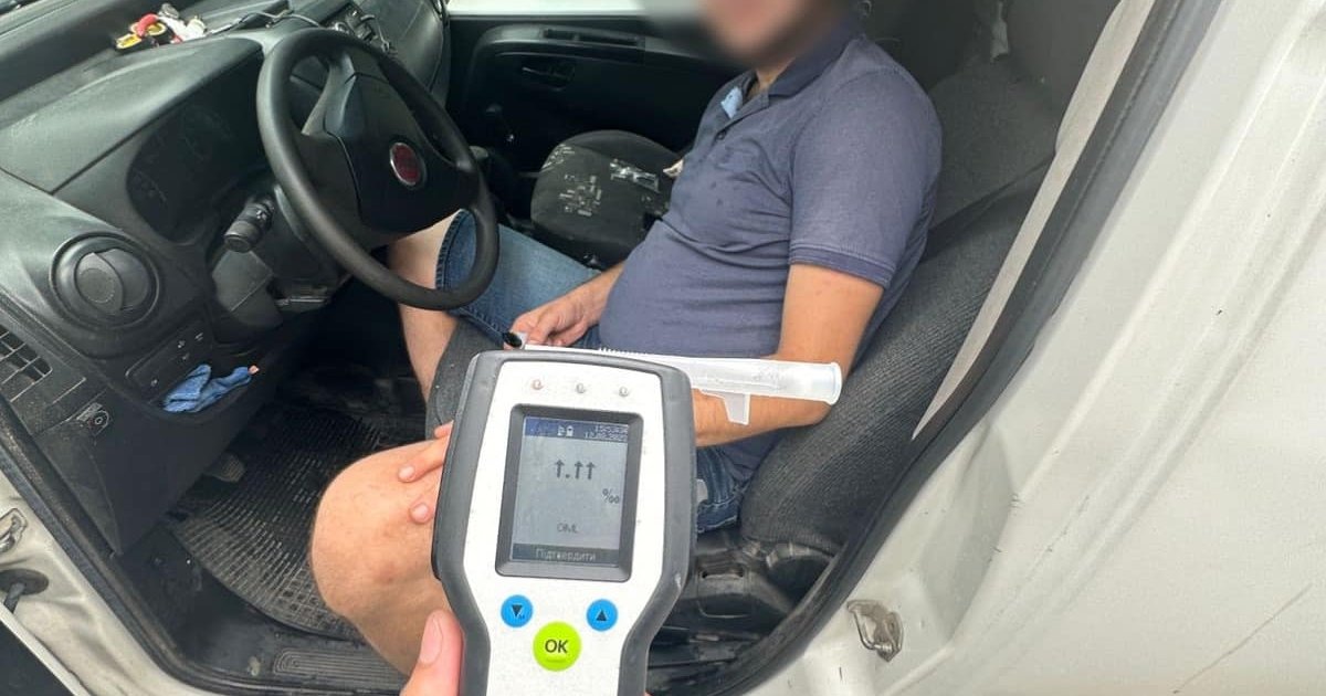 В Тернополе за нарушение ПДД задержан водитель - у него в крови более 6 ...