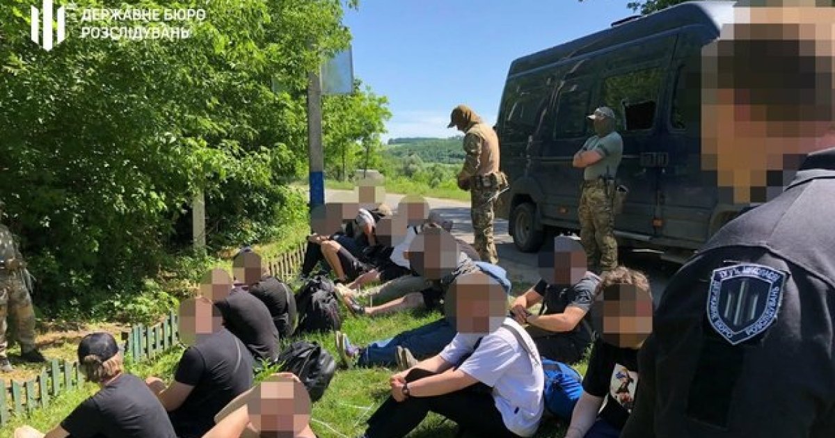 Директор ДБР предложил передать ВСП право расследовать самовольное оставление части