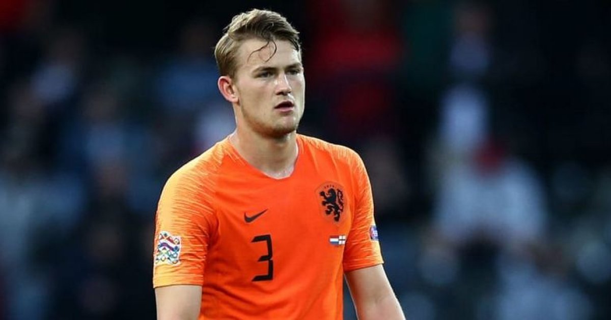 Защитник сборной Нидерландов вернулся в общую группу и
