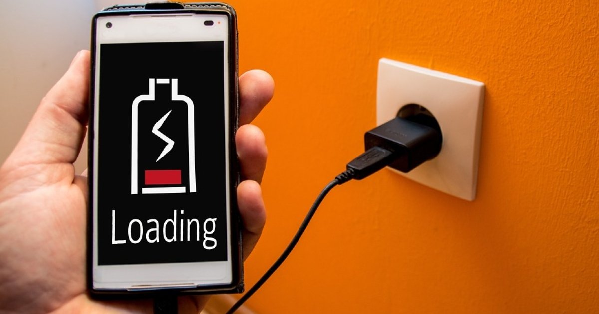 What to do if the phone gets very hot while charging: practical advice