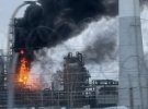 "Минимальные затраты, но сильный эффект": эксперт оценил последствия атак дронов на российские НПЗ