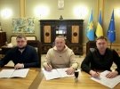 Слева направо: глава львовского облсовета Юрий Холод, Игорь Гринкевич и глава ОВА Козицкий