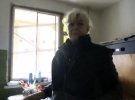"Не час плакати": харків’янка у найнебезпечнішому районі міста допомагає десяткам сусідів