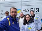 Валерий Дубиль, Вита Присяжнюк и волонтеры БФ молодежной инициативы "Надия" передали новейшие РЭБы и оборудование для ГУР