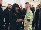 Анн Идальго и гимнаст Олег Верняев в Киеве