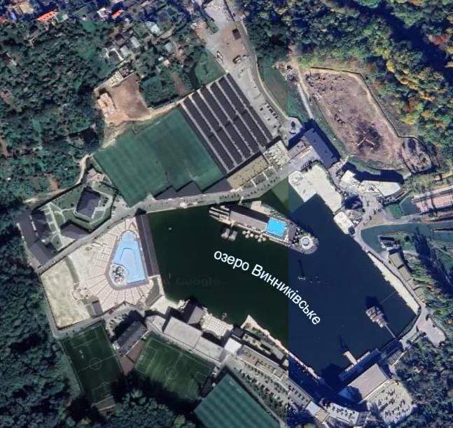 Эмели Ивент Холл