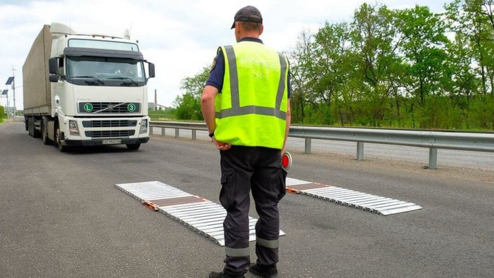 За перегруз – 51 000 гривен штрафа: остановят ли новые правила  автоперевозчиков-нарушителей - Телеграф