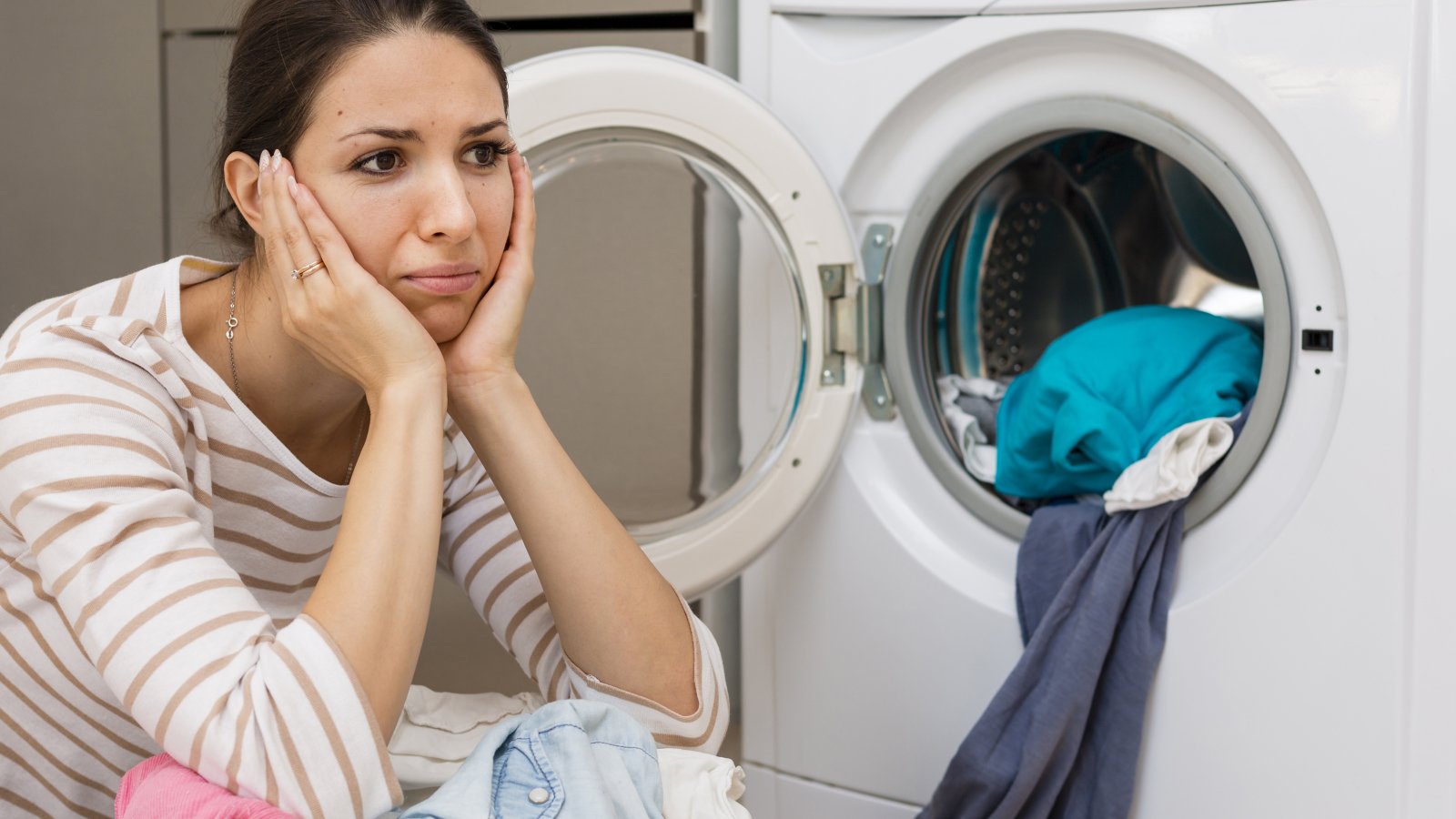 Как легко убрать запах в стиральной машине