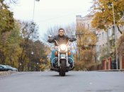 Ярослав Рущишин на мотоциклі, 2020 рік