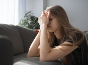 Грустная женщина