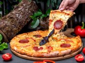 Вкусную пиццу можно сделать и дома