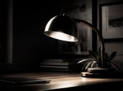Как настольная лампа может создать атмосферу
