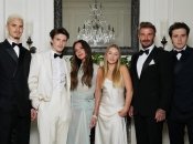 На фото — Круз, Ромео, Виктория, Харпер, Дэвид и Бруклин Бекхэмы