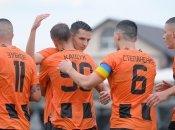 Футболисты "Шахтера" празднуют гол