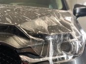 Бронепленка на капоте защит крышку от царапин