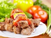 Маринад для шашлыка: 3 проверенных рецепта