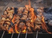 Шашлык получается очень ароматным и вкусным