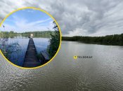 Де в Україні є озеро " Грушівське" і чим воно особливе