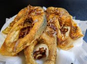 Жареная рыба с золотистой корочкой