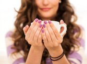 Весенний маникюр на короткие ногти добавит элегантность в ваш образ