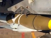 JDAM-ER под крылом самолета
